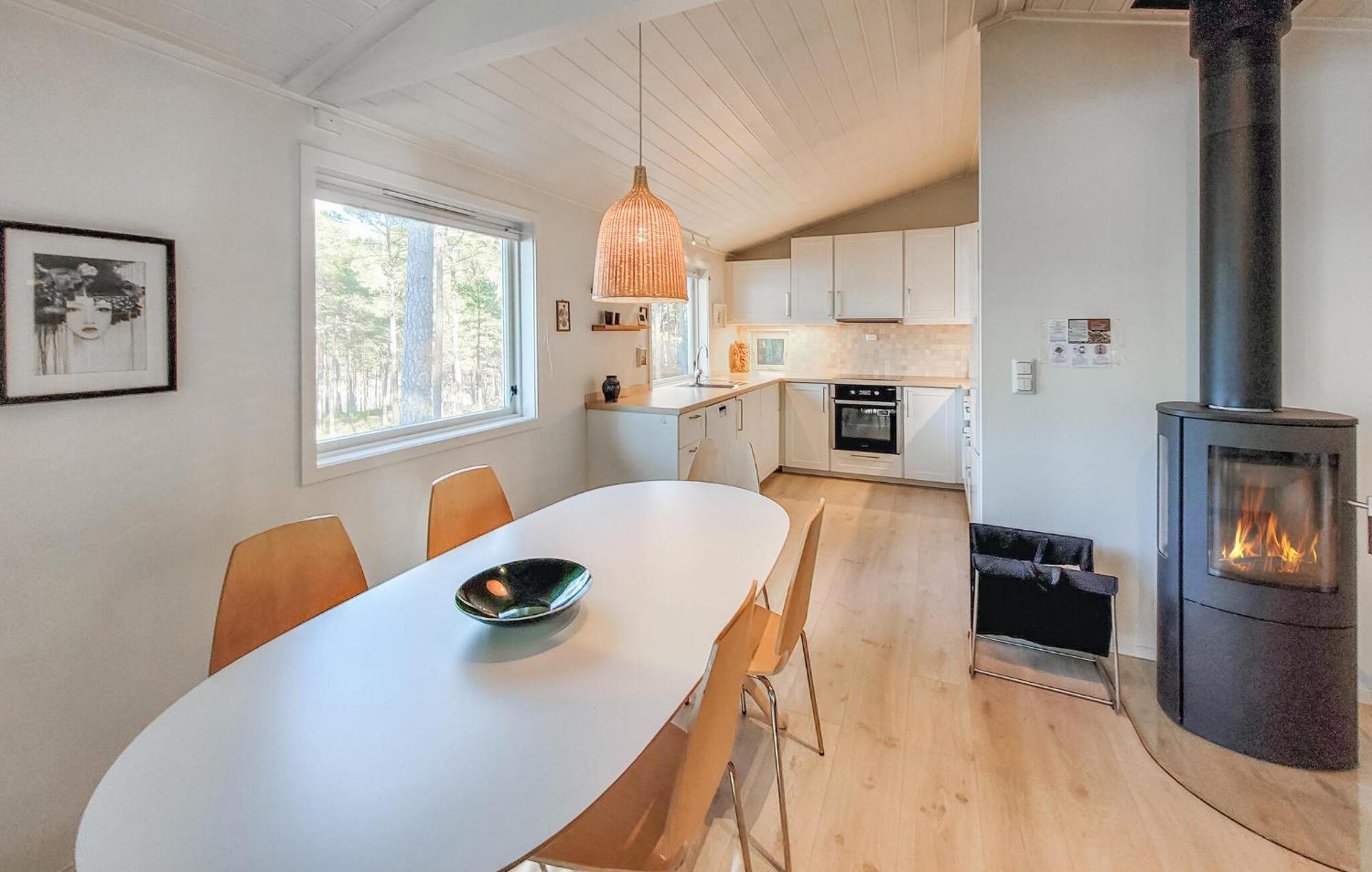 Gorgeous Home In Jorpeland With House Sea View 外观 照片